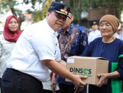 Anak, Lansia dan Penyandang Disabilitas di Bekasi Timur Terima Paket Pangan Dinsos Kota Bekasi