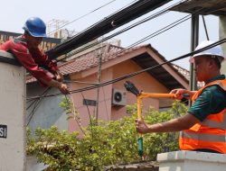 Tri Adhianto Tertibkan Kabel Semrawut Sepanjang 3 Kilometer di Medan Satria