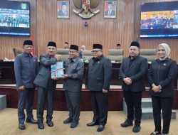 Pimpin Paripurna DPRD Soal Raperda APBD 2026, Ini Pesan Nuryadi Darmawan