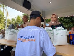 Kelurahan Kayuringin Jaya Salurkan Bansos Beras ke 2.815 KPM