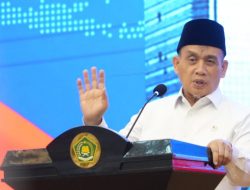 Wamenag: Tidak Perlu Sweeping Rumah Makan Selama Ramadan